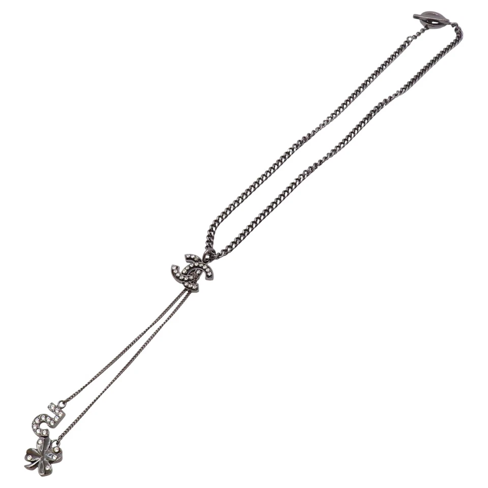 Collar CHANEL Coco Mark No.5 estrás enchapado en plata negro Foto 3 de 4