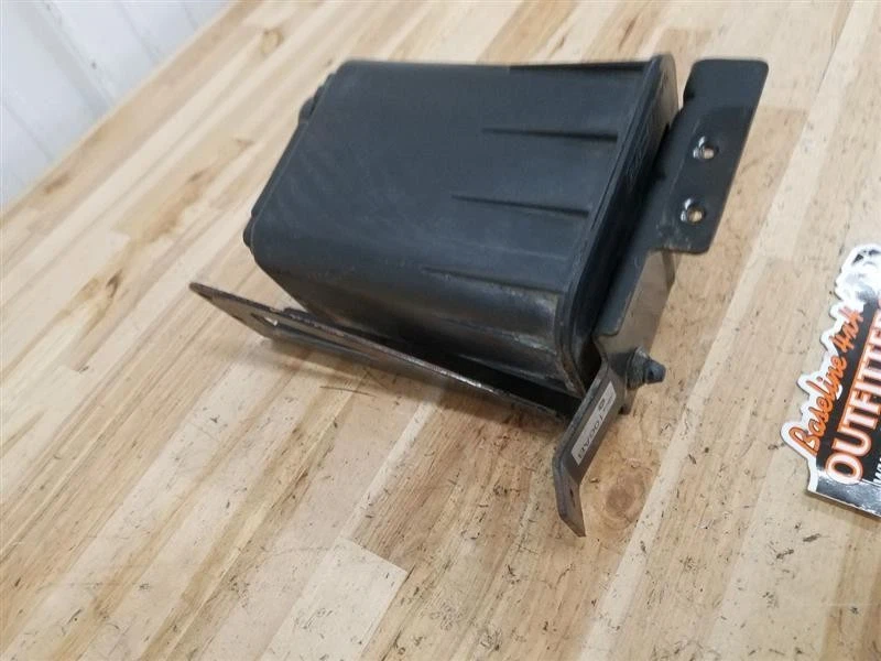 Jeep TJ Wrangler 4,0 L Evap combustible vapor carbón bote 53030838 1998-2002 29268 Foto 3 de 4