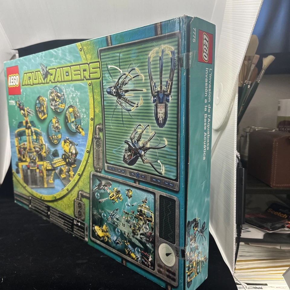 LEGO Aqua Raiders Aquaraiders Aquabase Invasion (7775) sellado Foto 2 de 4