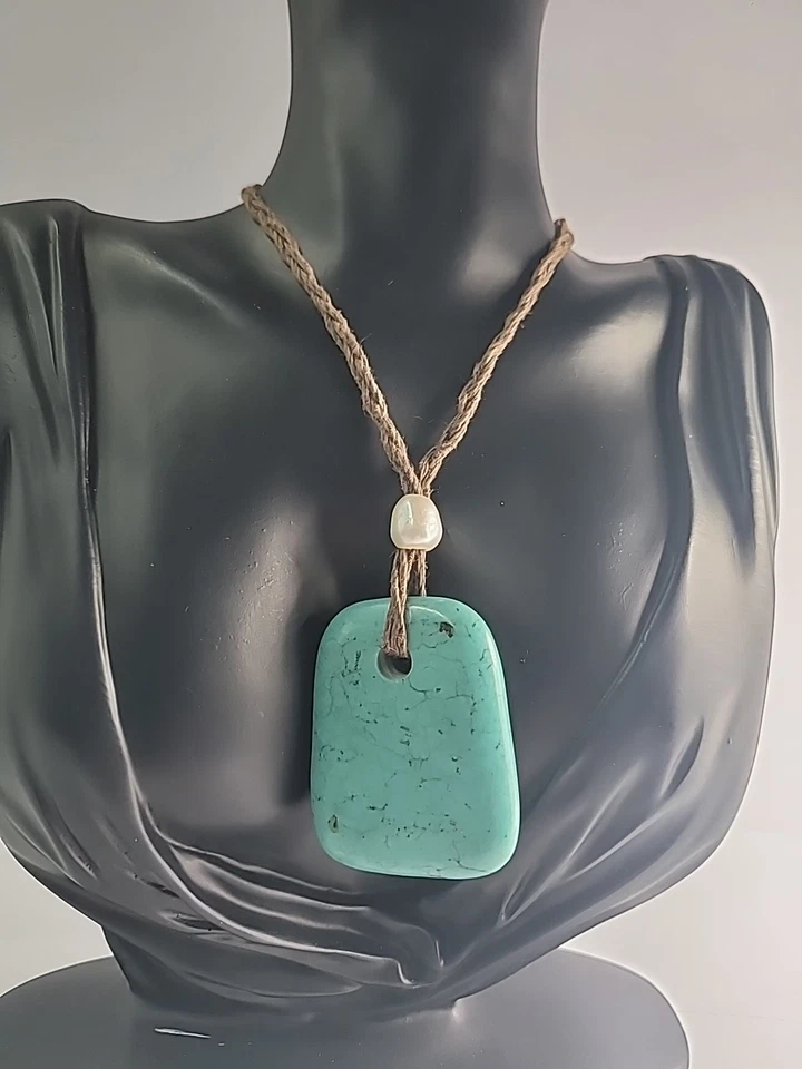 Colgante de piedra Howlita vintage en collar de cordón trenzado estilo BoHo suroeste Foto 3 de 4