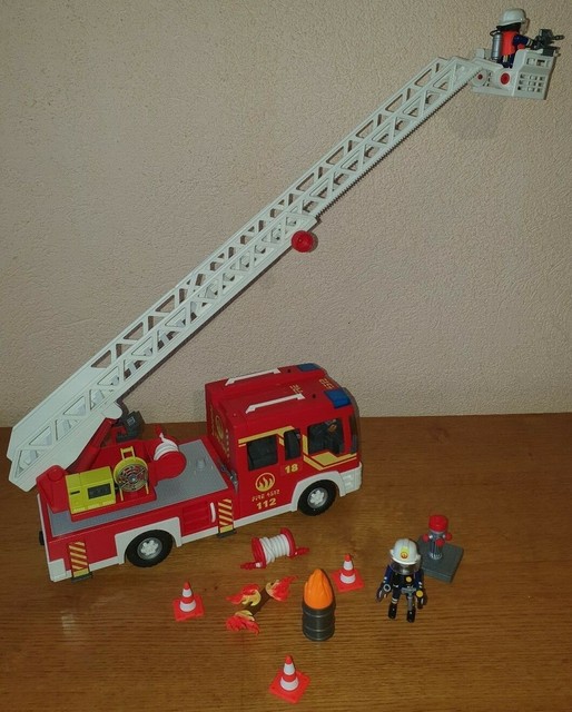 camion de pompier playmobil