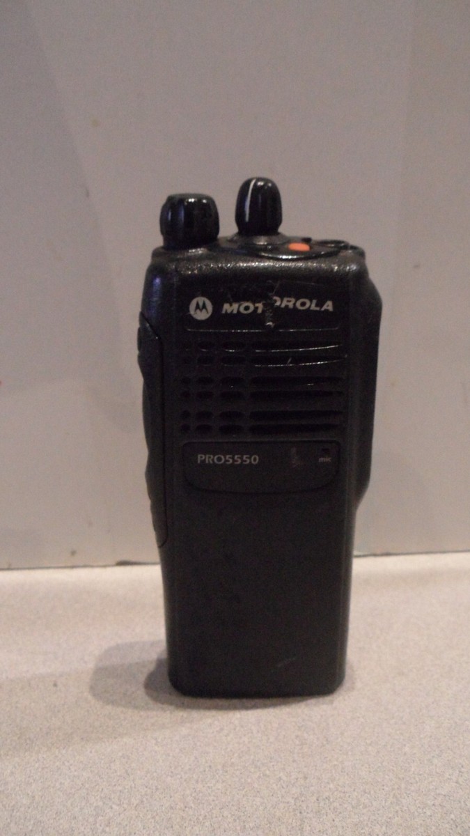 MOTOROLA PRO5550 LAH25UCC6GB3AN 800 MHz 16CH Two Way Radio | eBay