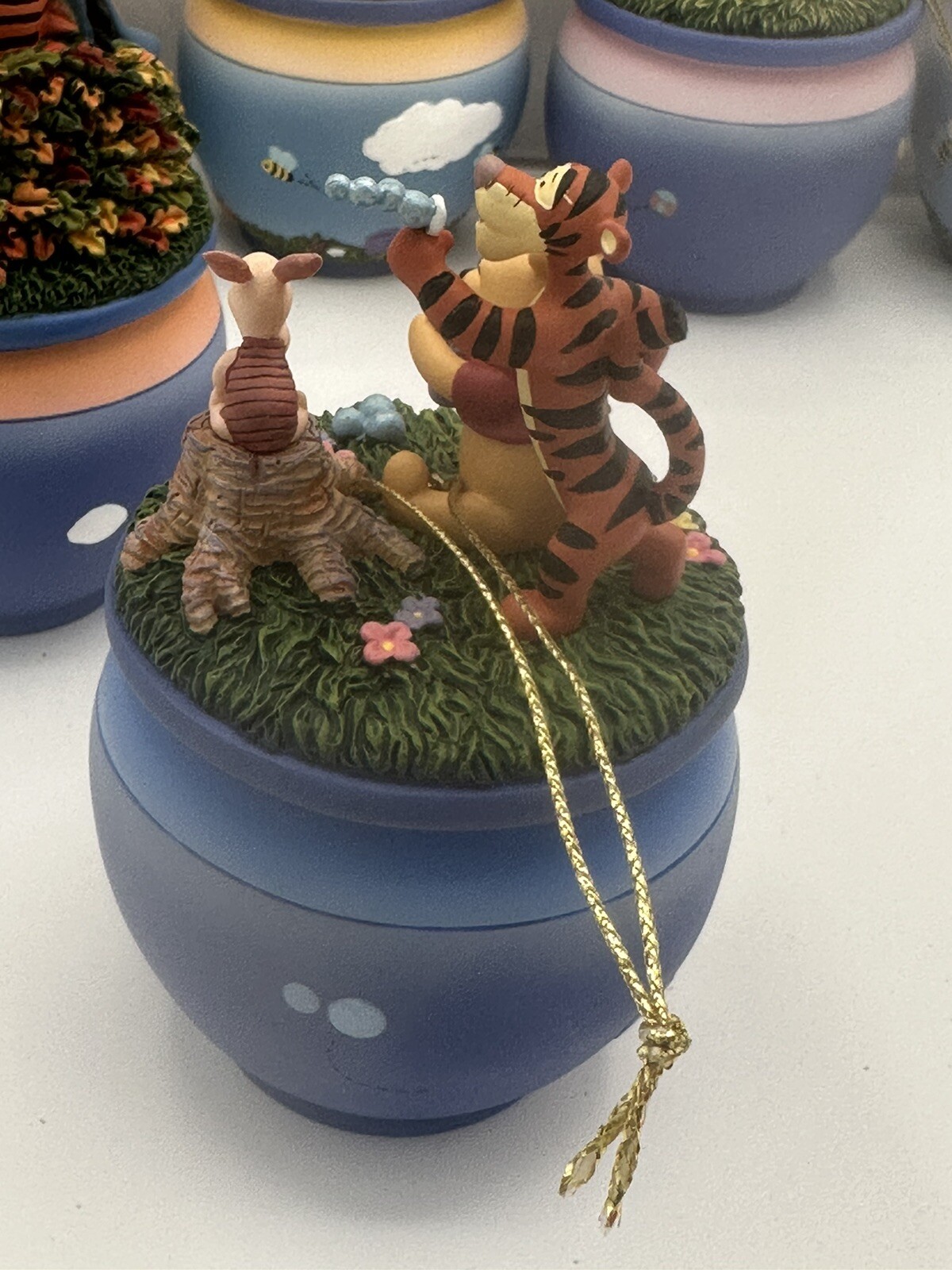 Picture 10 of 24