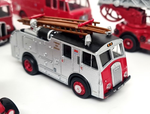 Oxford 1/76 London Fire Brigade Engine Anniversary Set 6x Diecast Model Car - Picture 5 of 12