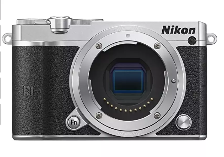 USED Nikon 1 J5 Mirrorless Body Only Silver FREESHIPPING