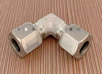 1PCS NEW FOR Stainless steel elbow sleeve right angle joint WV-10L