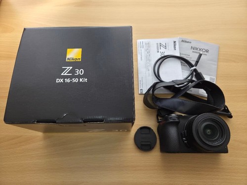 Nikon Z 30 DX 16-50 Kit Mirrorless Camera Excellent Condition