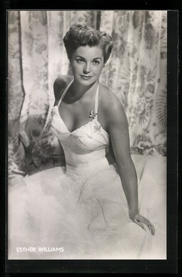 Schauspielerin Esther Williams im Brautkleid, Ansichtskarte 