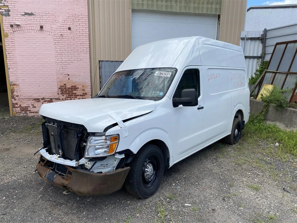 BACK DOOR NV2500 NV3500 2017 17 2018 18 2019 19 2020 20 Left White 1410631 — 第 2/4 张图片