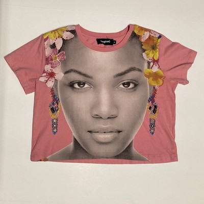 Desigual Beaded Woman s Face Cropped Tee Graphic Print Medium Pink B&W Arty