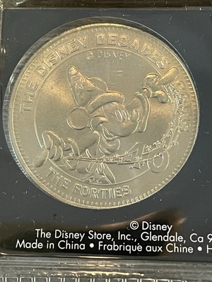 Disney Decades Coins #52 Donald Duck Christmas On Bear