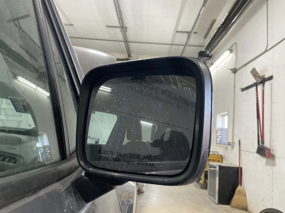 Espejo retrovisor derecho usado se adapta a: Jeep Renegade 2017 pintado eléctrico térmico sin giro si Foto 2 de 4