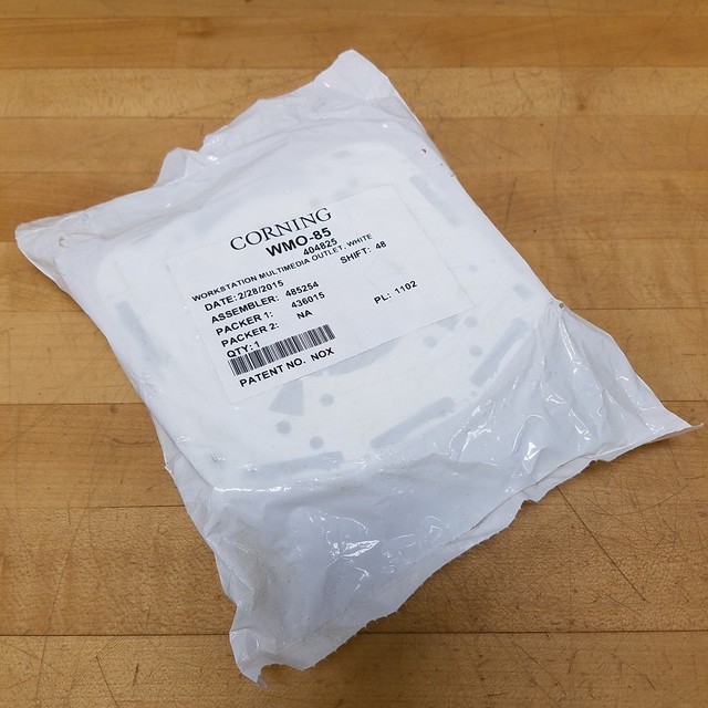Corning WMO85 Workstation multimedia Outlet, White NEW eBay