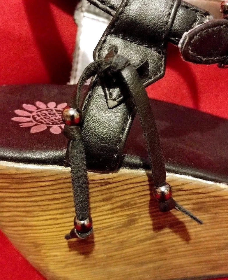 Leather Yellow Box Wedge Heels Sandals Black Sz 8.5 - Imagem 4 de 4