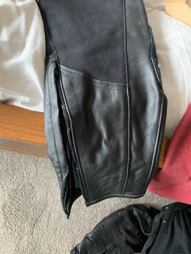 Scott 2 piece motor bike leathers - Picture 7 of 7