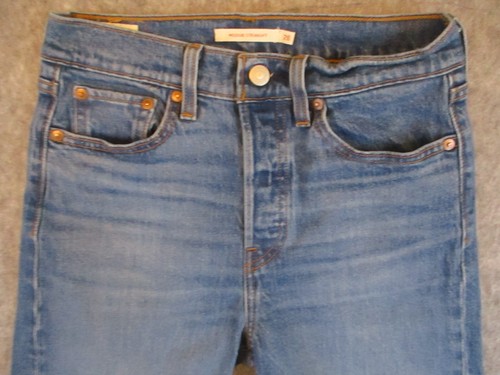 Levis Wedgie BIG E Jeans Womens 26x26 Blue Denim Straight Leg Buttonfly Western - Picture 3 of 21