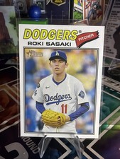 2026 Topps Heritage #39 Roki Sasaki Banner Variation! SP!