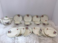 VNTG Child  s 15 pc Porcelain china tea set, gold castle, Melanie dragon,0507
