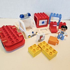 LEGO Duplo Ambulance EMT Truck Van w Figure First Aid Kit 13 pc 10527 Incomplete