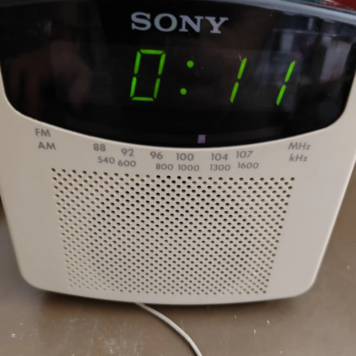 SONY DIGICUBE ICF-C102 NEGRO DESPERTADOR FM AM Funcionando #4