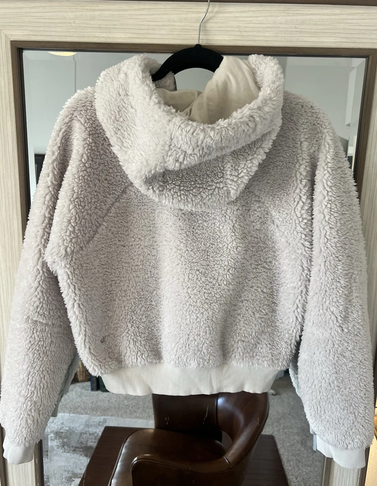 Lululemon Oh So Sherpa Half Zip Trench Hoodie Pullover 4 Kangaroo Pocket Jacket - Image 4 of 4