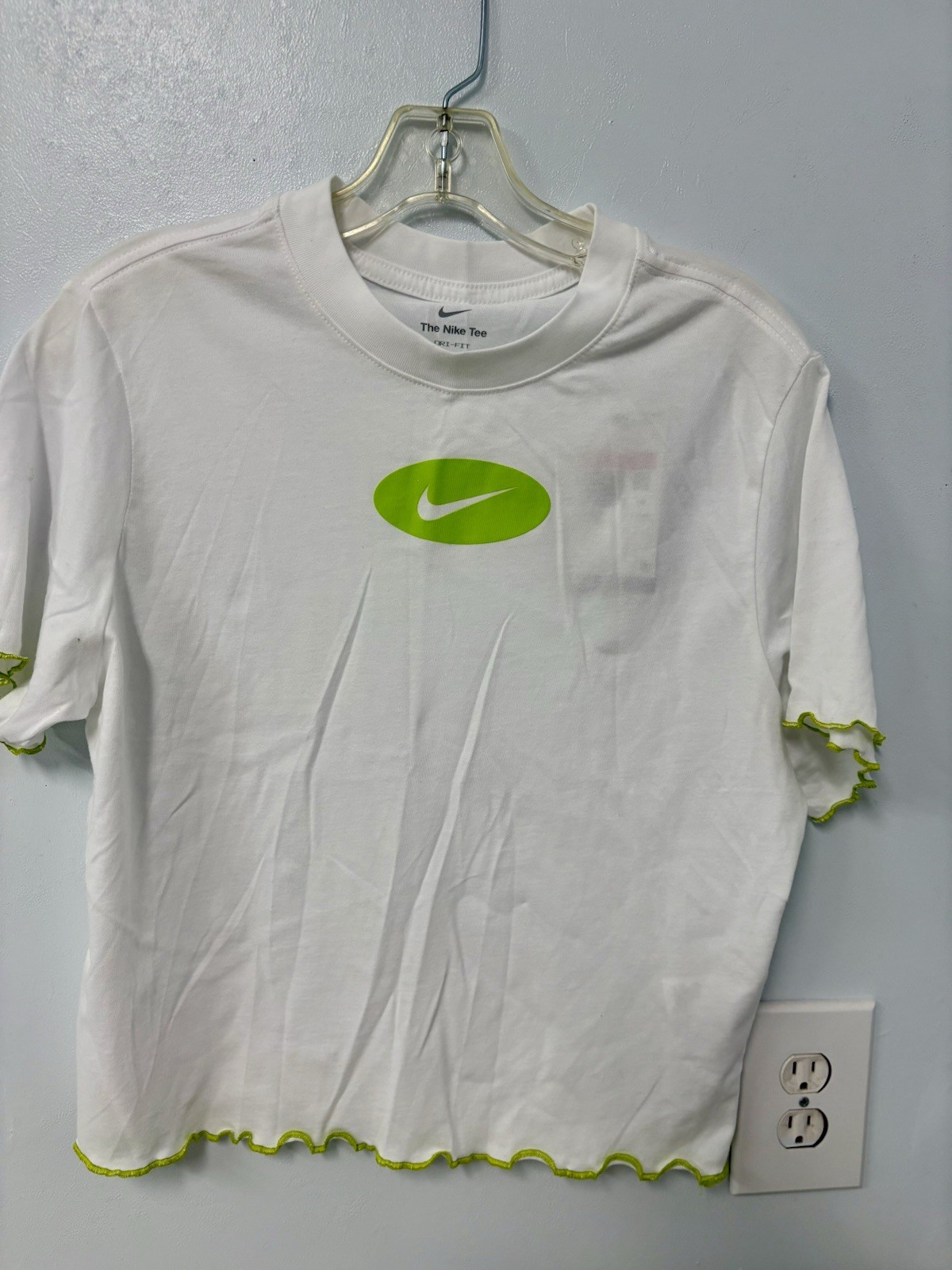 Nike Women's Dri-FIT Cropped T-Shirt White/Green Lettuce Hem Logo L Crew Neck