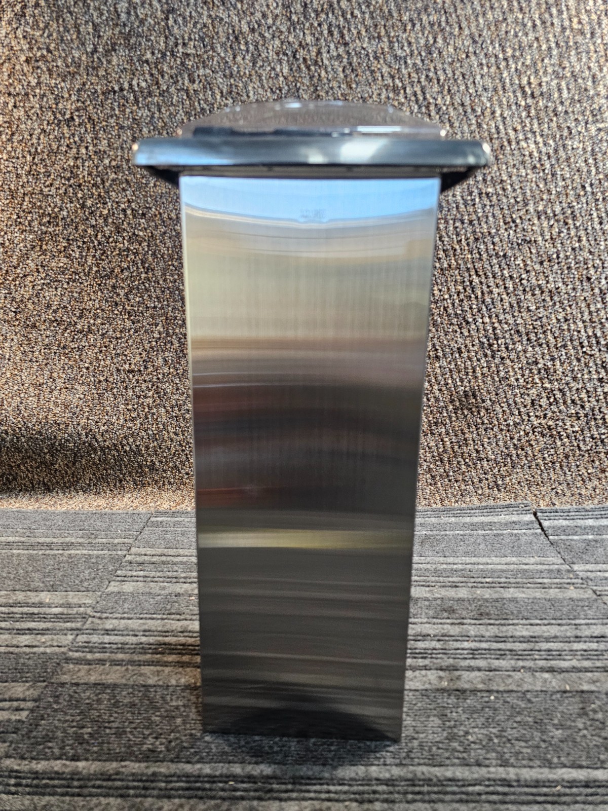 San Jamar H2003CLSC Venue In-Counter Interfold Napkin Dispenser Commercial