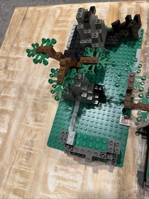 Vintage LEGO Castle 6076 Dark Dragon's Den Incomplete Set Dragon Masters Good