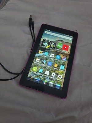 Amazon Kindle Fire 5th Generation Pink Tablet