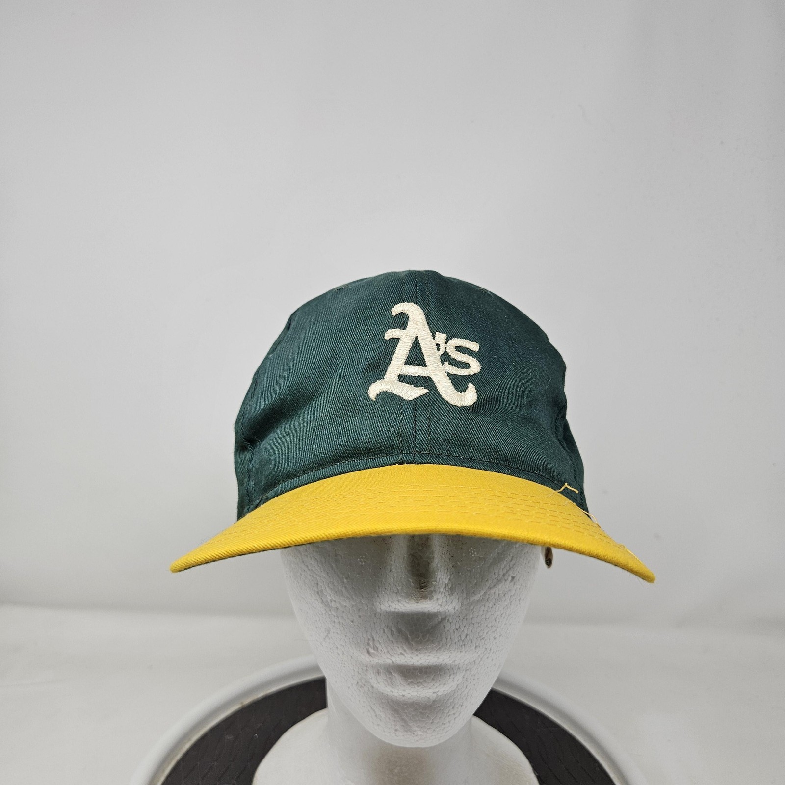 Vintage Oakland Athletics Hat Cap Snap Back Mens Large Green MLB Baseball 90s