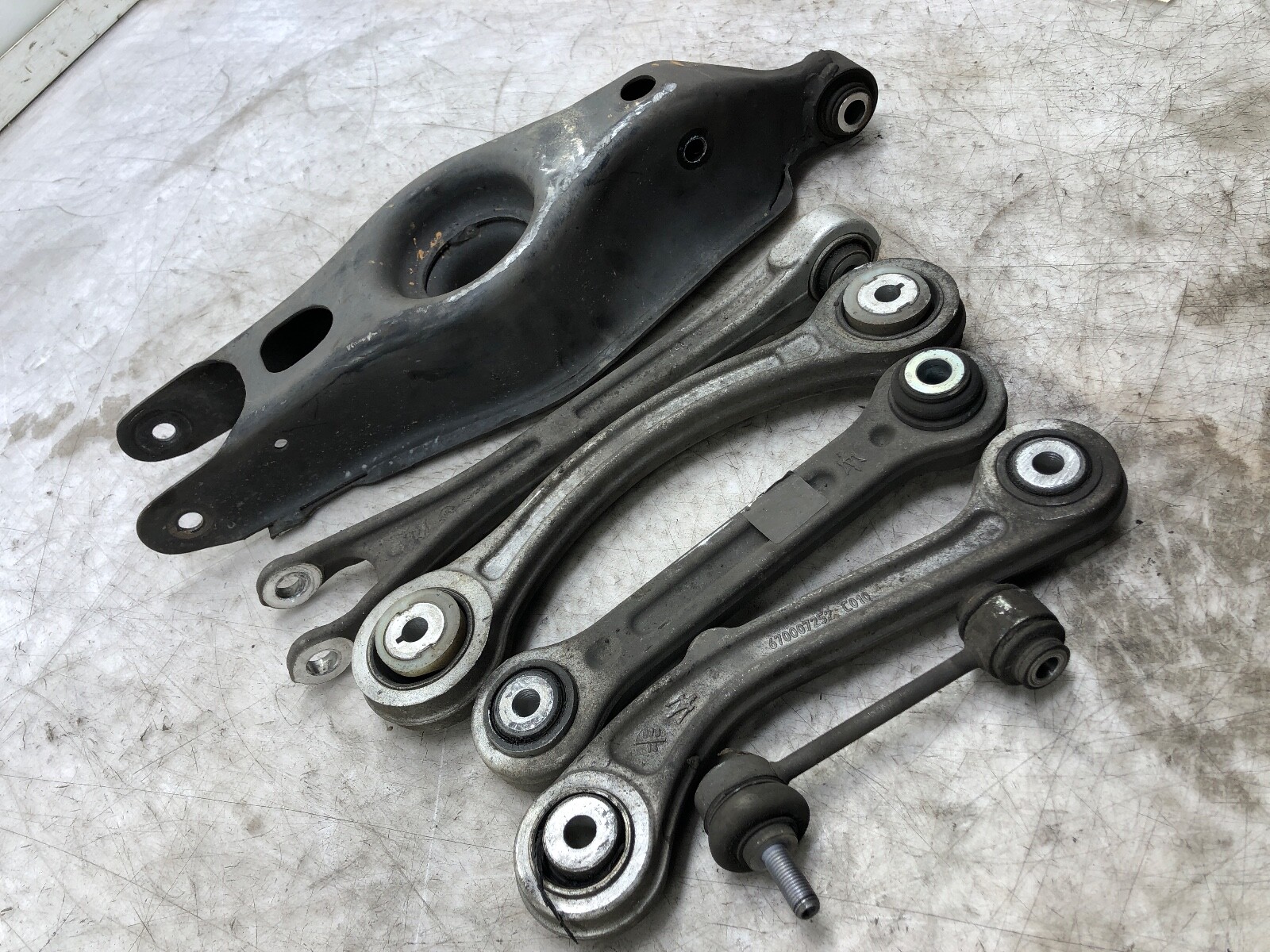 2014-2020 MASERATI QUATTROPORTE AWD LEFT DRIVER REAR CONTROL ARM SET X5 OEM.