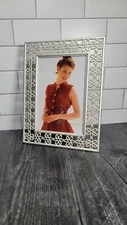 4x6 Simple Floral (White) Pearl Silver Finish Photo Frame Hand Polished 