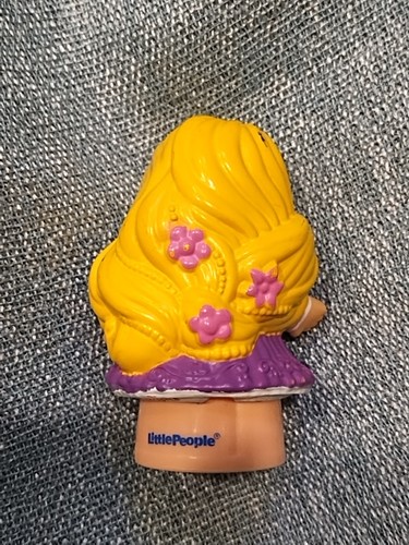 Little People Rapunzel Frog Picture Disney 2013 - Picture 5 of 9