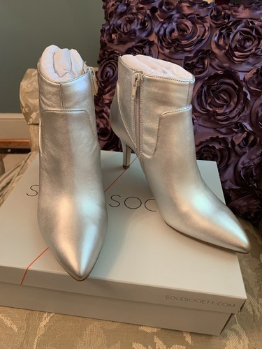 Sole Society Platinum Metallic Nappa Booties (7.5) - Picture 6 of 9