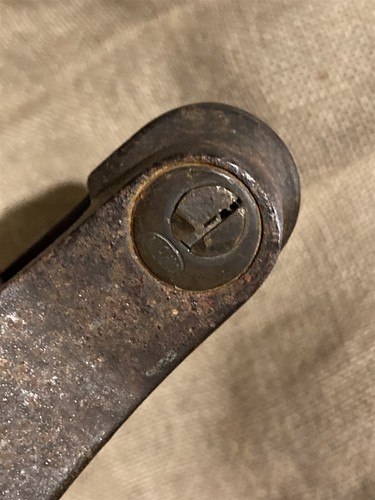 c1910s Model T spoke wheel Auto-theft signal system wheel locking device - Picture 3 of 6