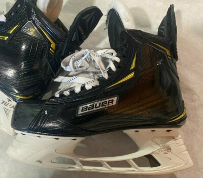 CALE MAKAR Colorado Avalanche Game Used Bauer Skates 21-22  display picture 1