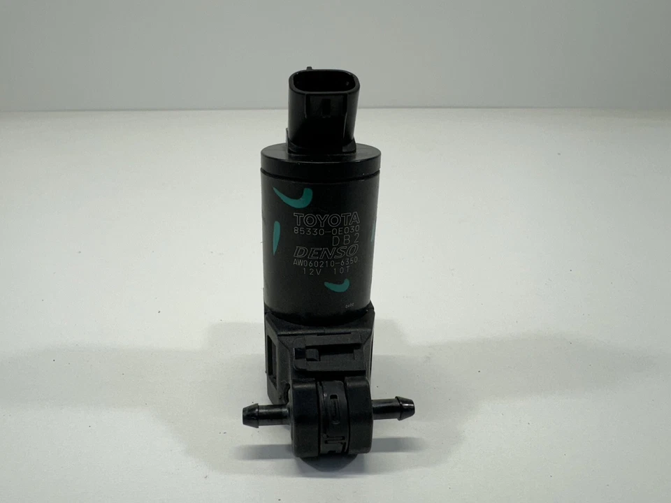 Toyota PRIUS 2016-2018 conjunto de motor y bomba bomba bomba de lavado de parabrisas OEM Foto 2 de 4