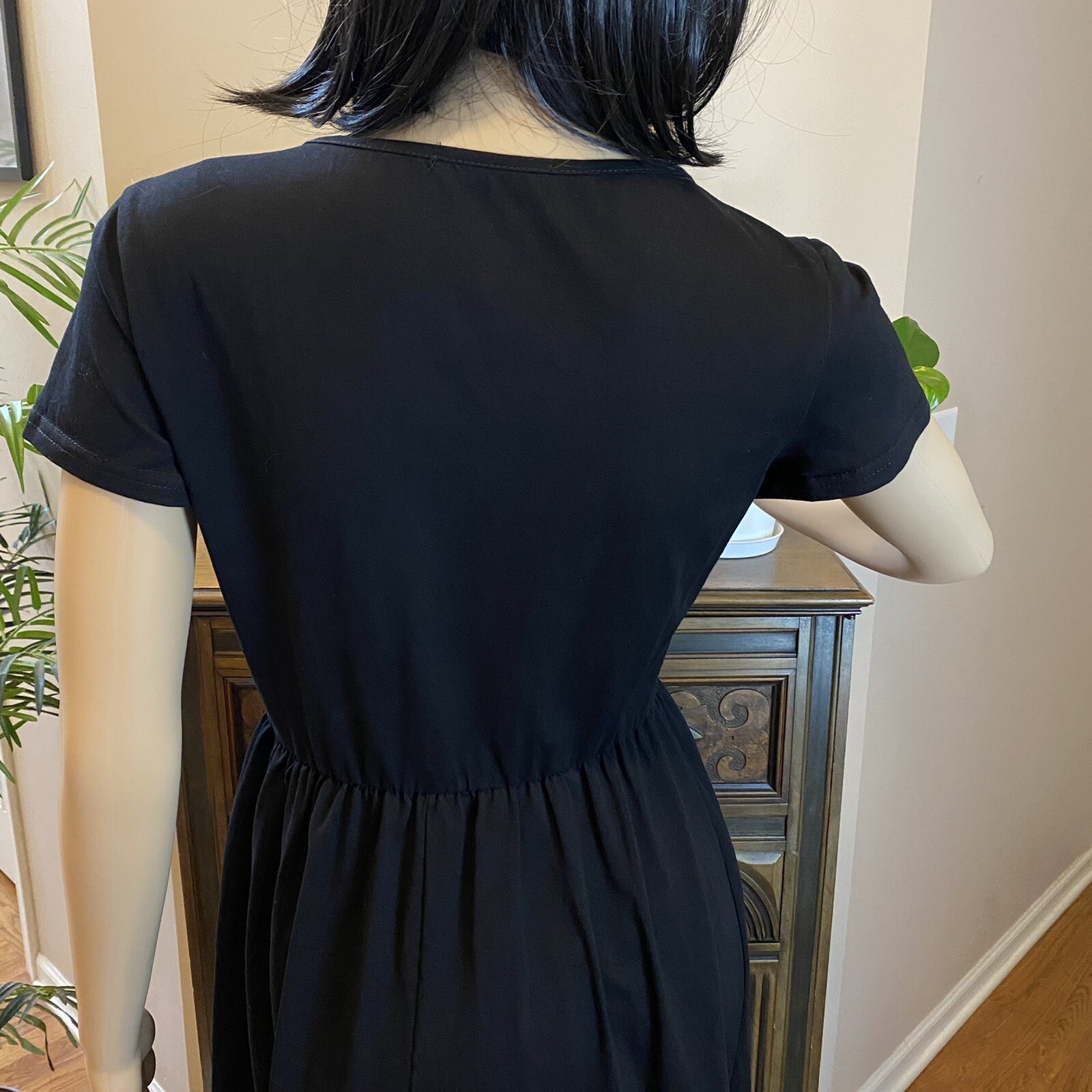 OUGES WOMEN BLACK DRESS SIZE M BUTTON FRONT W/POC… - image 5