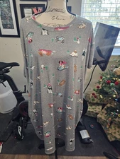 Women's 2X/3X Cats & Dogs Skiing Christmas Print Pajamas Sleepshirt By JOYSPUN