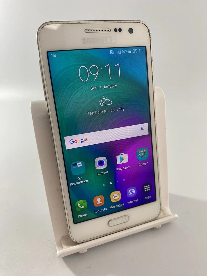 Samsung Galaxy A3 (2015) · 16GB, photo 4 of 5