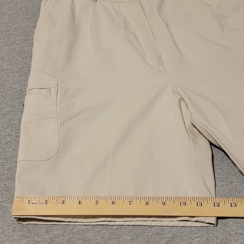 LL Bean Shorts Women's Size 16 Regular Beige 9 Inch Inseam Hiking Outdoor - Picture 8 of 10
