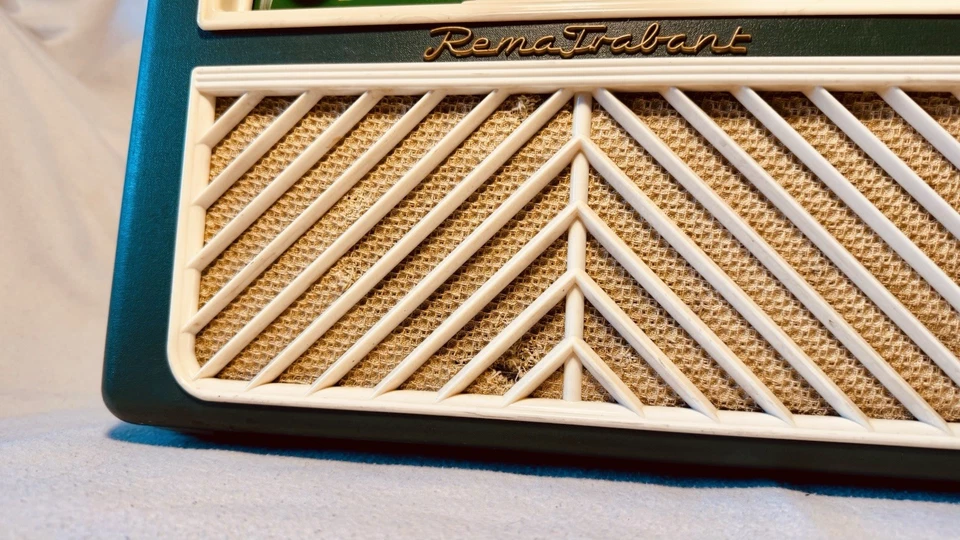 Kofferröhrenradio Rema Trabant UKW Bj. 1958-60 sehr Rar - Bild 4 von 4