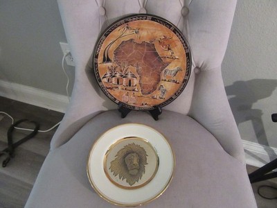 2 African Culture Collector Plates Please Read Descriptions Map of Africa Lion