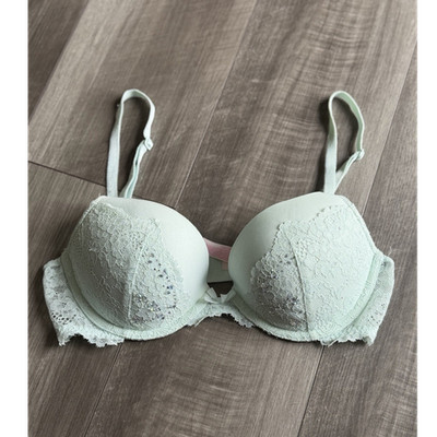 Victoria's Secret Dream Angels Push Up Lace Padded Bra with Gems 34C Mint Green