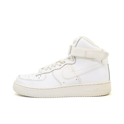 Nike Damen Air Force 1 High '07 Sportschuh EU 38 Weiß DH2943-111