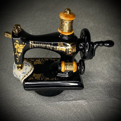 Paul Cardew Teekanne - Die gesteppte Nähmaschine - 101/500 Gold Edition - signiert - Bild 11 von 24