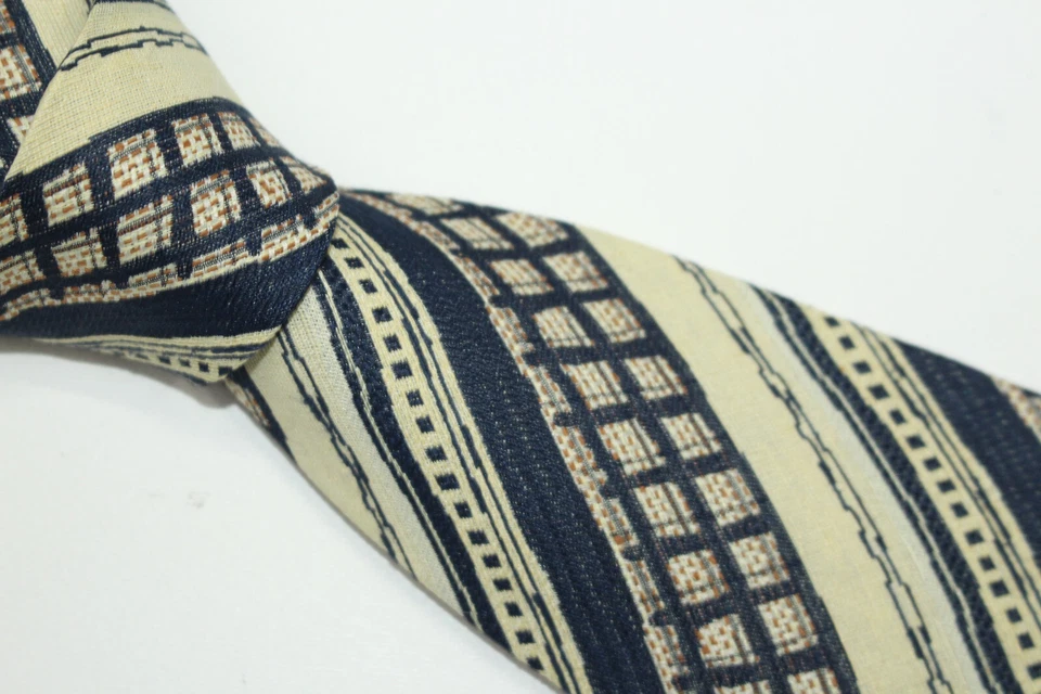 Corbata de seda KRIZIA hecha en Italia F54757 Foto 3 de 4