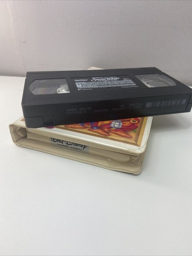 Disney Snow White Seven Dwarfs VHS Video Masterpiece Clamshell Buy 2 Get 1 Free! - Picture 5 of 7