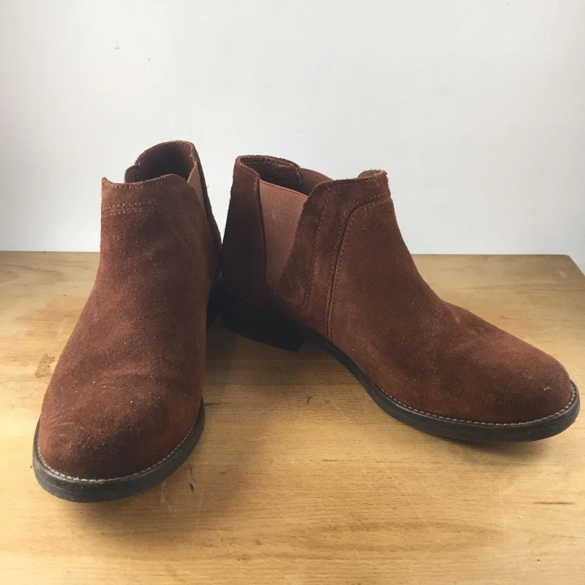 Clark Brown Rust Suede Booties Boots Shoe Size 6.5 Slip in on