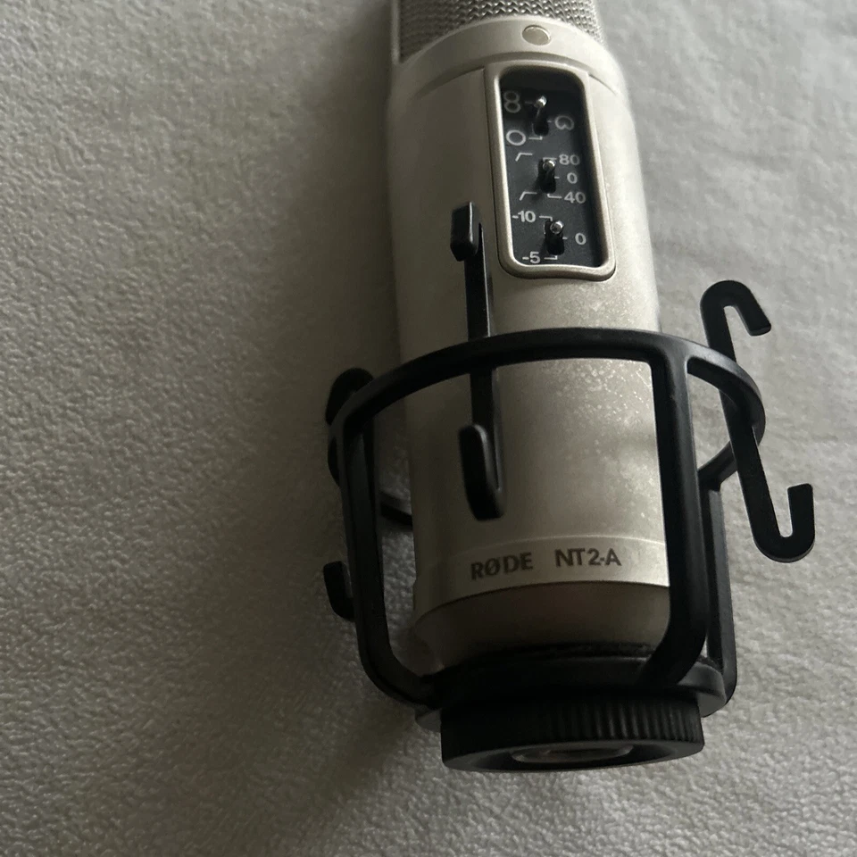 Rode NT2-A Condenser Professional Microphone Tested - Image 2 of 4